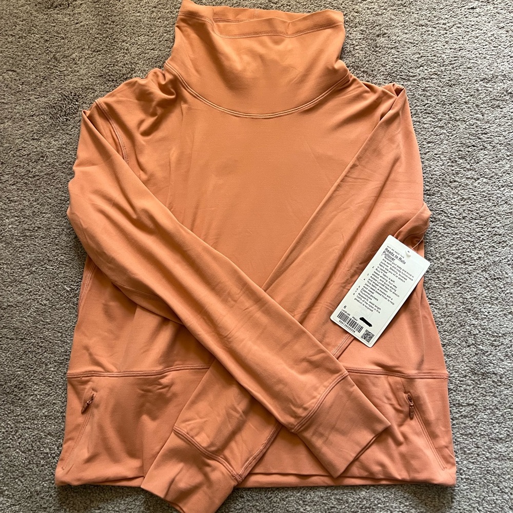 Ready to rulu pullover